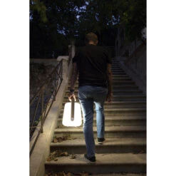 Lampe Nomade FERMOB Balad Bamboo H 38 Cm -Jardin Meubles Boutique 365300 lampe nomade fermob balad h 38 bamboo ambiance 4