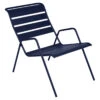Fauteuil Relax FERMOB Monceau - Bleu Abysse -Jardin Meubles Boutique fauteuil bas jardin fermob monceau bleu abysse 1
