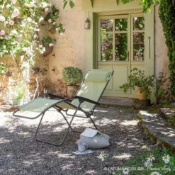 Fauteuil Relax Pliant LAFUMA R Clip Batyline Iso - Seigle -Jardin Meubles Boutique lfm4020.9267 fauteuil relax pliant lafuma r clip etamine ambiance 1 1