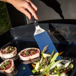 Spatule Longue Pour Plancha ENO 12 Spatule Longue Pour Plancha ENO -Jardin Meubles Boutique sp18058 ambiance 1