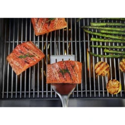 Spatule De Barbecue Weber Precision -Jardin Meubles Boutique spatule inox weber precision ambiance min